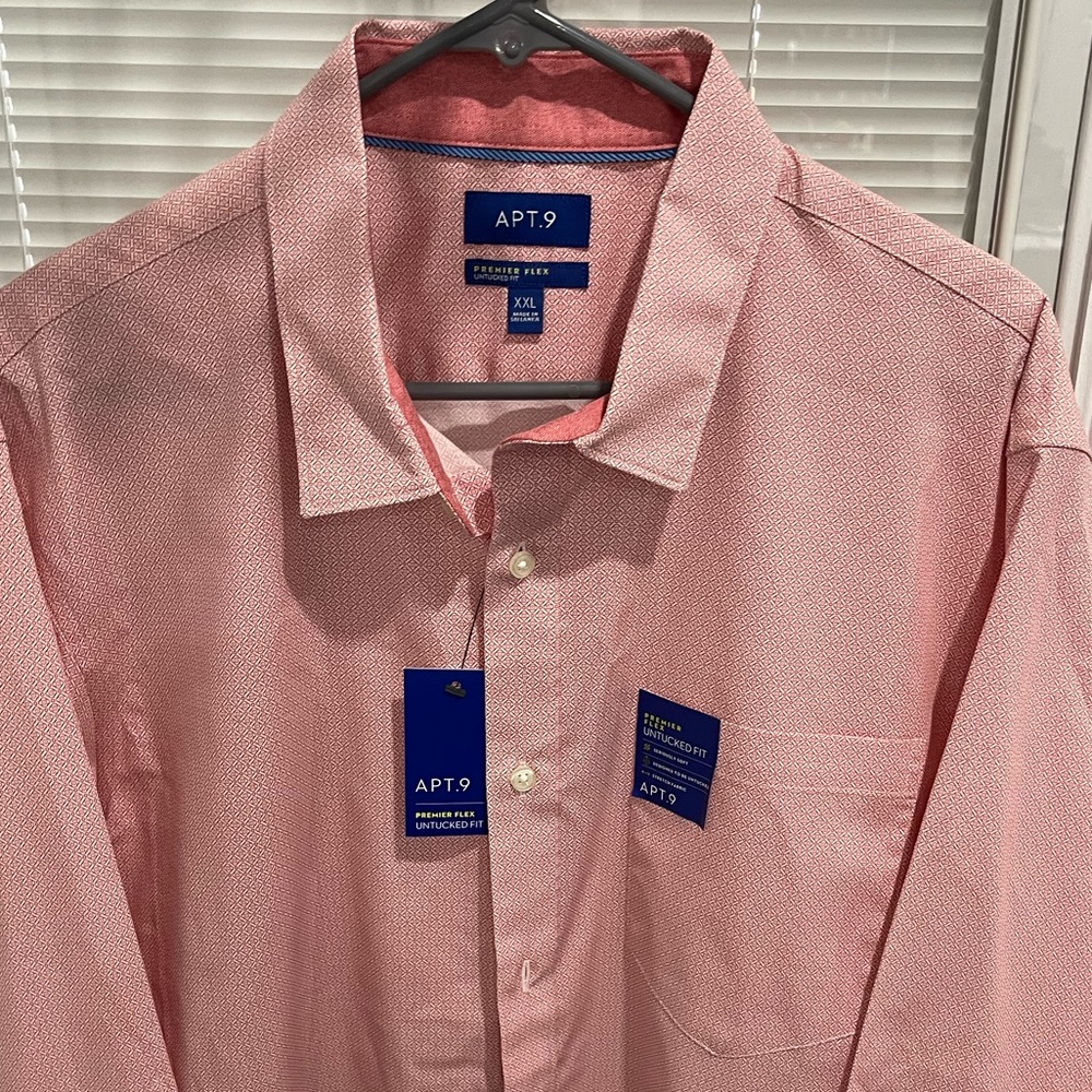 Men's dress shirt, long sleeves with buttons. size XXL. orange-red.